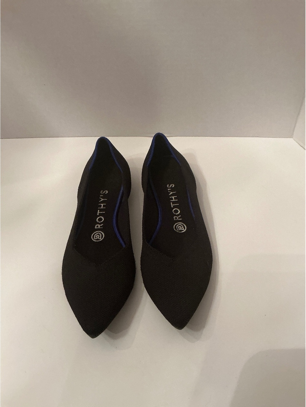 Rothy’s 7.5 The Pointed Toe Flat Black knit shoes